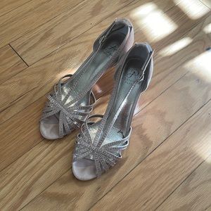 These heels are too cute and would be great for any event!
